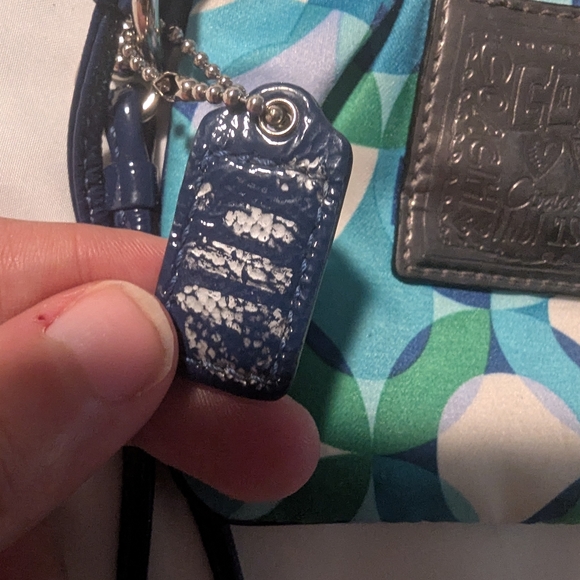 Coach Poppy Optic C Sateen Wristlet - Picture 4 of 10